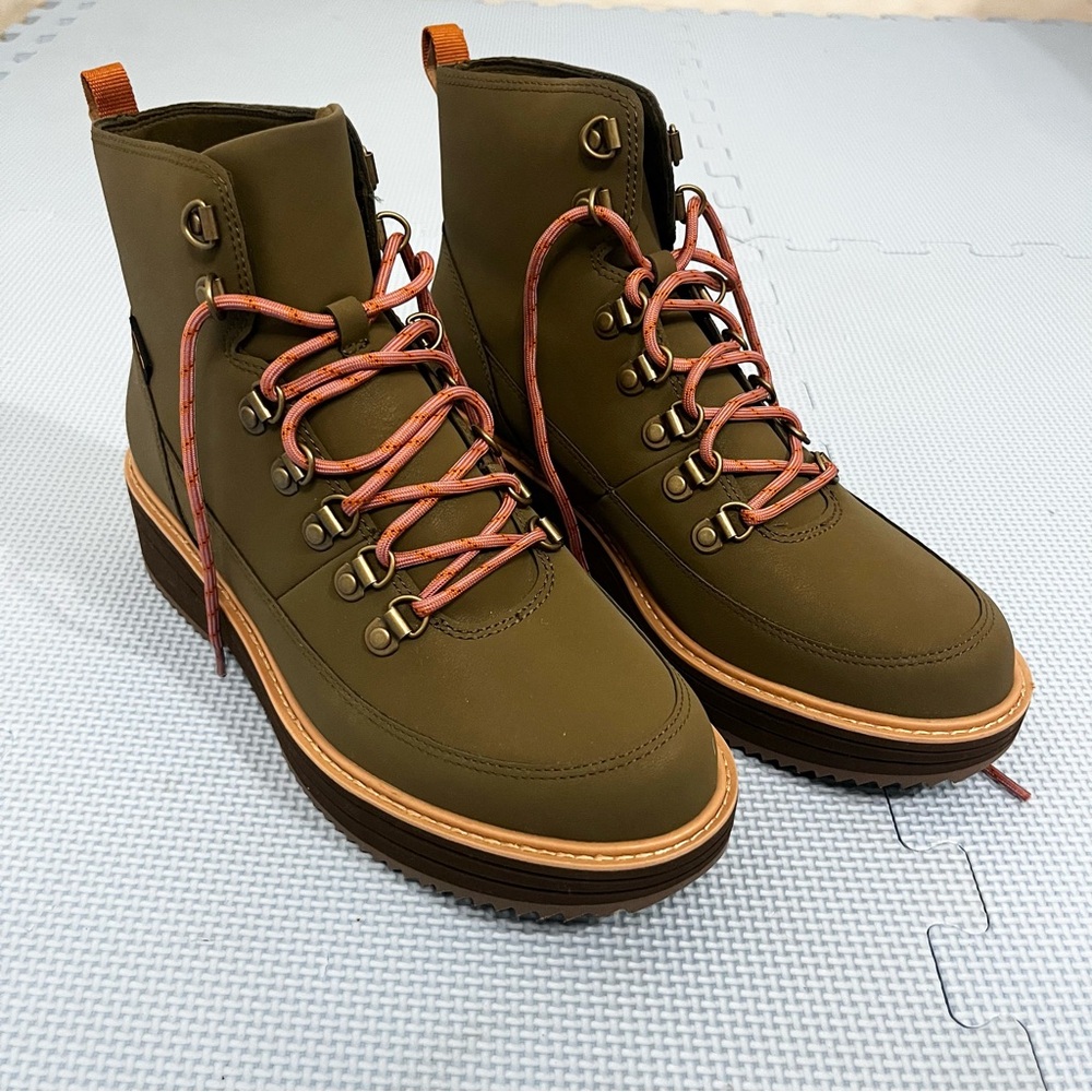 Olive Green Hiking Boots for Women